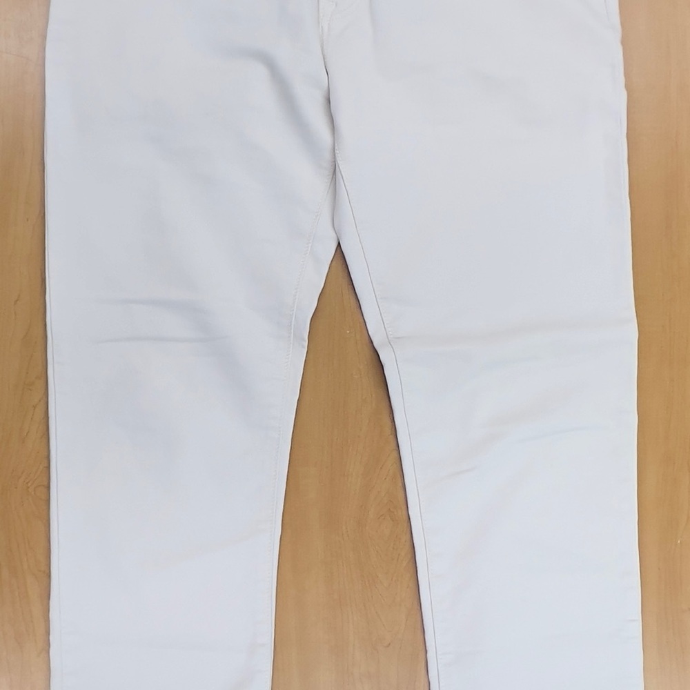 Banana Republic Men’s Cream Travel Jeans